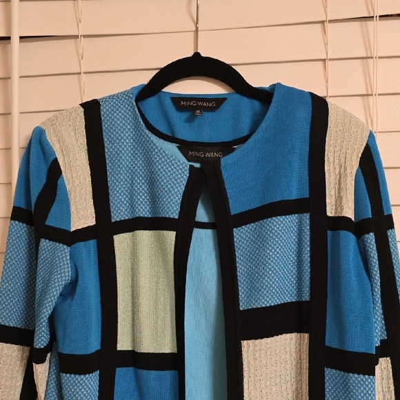 Ming Wang 2 Pieces Blue and Black Geometric Cardigan And Top - Picture 4 of 16